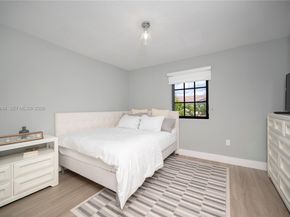 340 NE 194th Ln, Miami FL 33179