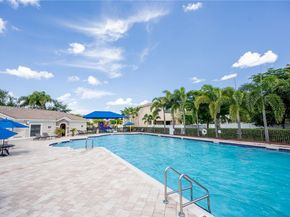 340 NE 194th Ln, Miami FL 33179