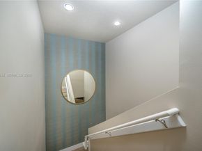 340 NE 194th Ln, Miami FL 33179