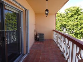 11 SW 52nd Ave 3C, Miami FL 33134