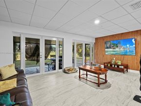 19224 W Lake Dr, Hialeah FL 33015