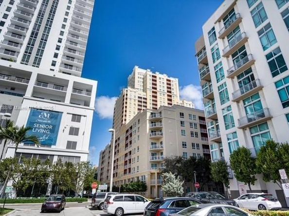 7350 SW 89th St 617S, Miami FL 33156