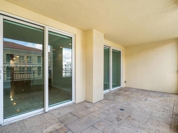 7350 SW 89th St 617S, Miami FL 33156