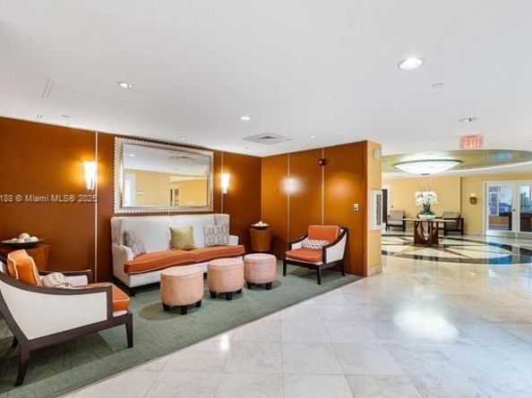 7350 SW 89th St 617S, Miami FL 33156