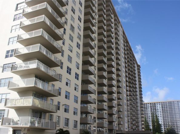 250 174th St 1809, Sunny Isles Beach FL 33160