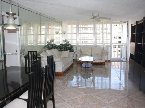 250 174th St 1809, Sunny Isles Beach FL 33160