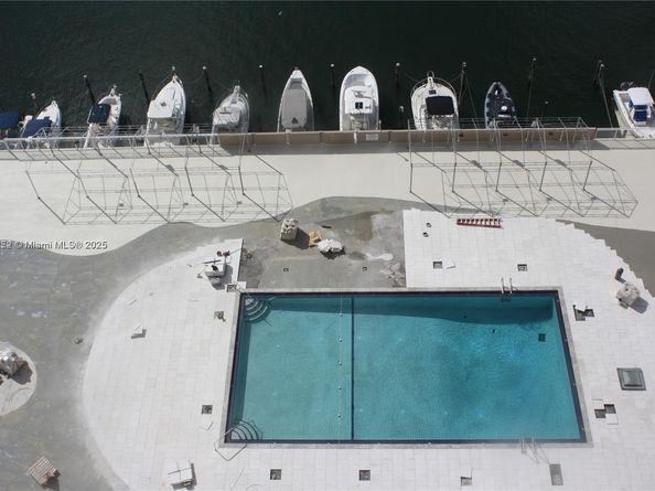 250 174th St 1809, Sunny Isles Beach FL 33160