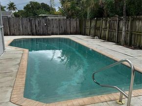 230 NW 55th St, Oakland Park FL 33309