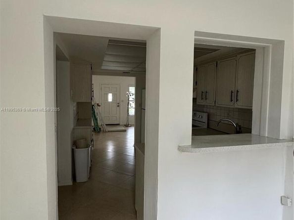 230 NW 55th St, Oakland Park FL 33309