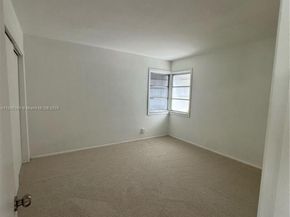 230 NW 55th St, Oakland Park FL 33309
