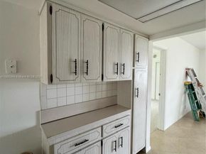 230 NW 55th St, Oakland Park FL 33309