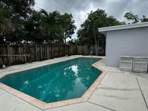 230 NW 55th St, Oakland Park FL 33309