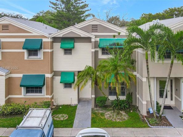 12374 SW 51st Ct, Cooper City FL 33330