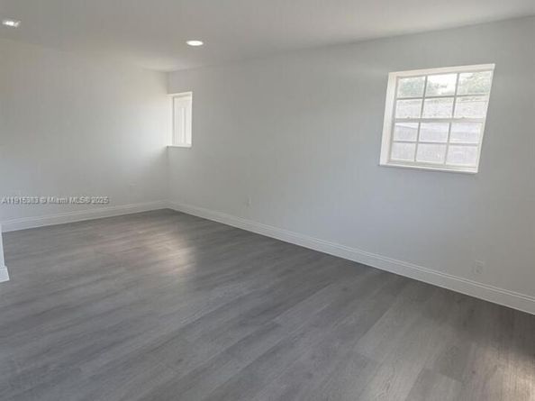 1484 SW 47th Ter, Fort Lauderdale FL 33317