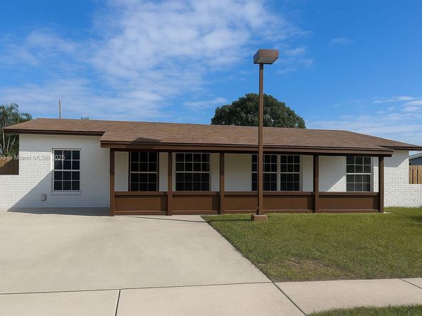 1484 SW 47th Ter, Fort Lauderdale FL 33317