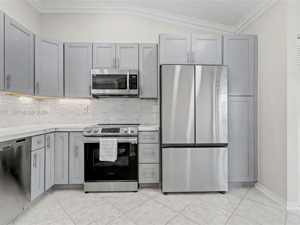 1110 Lemonwood St, Hollywood FL 33019