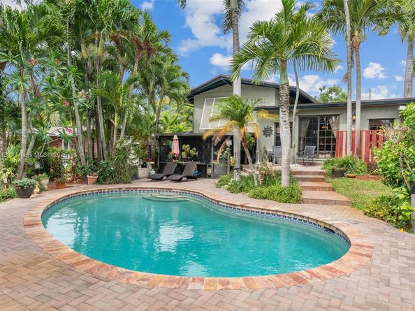 2472 Andros Ln, Fort Lauderdale FL 33312