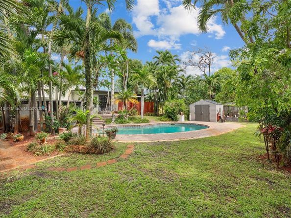 2472 Andros Ln, Fort Lauderdale FL 33312