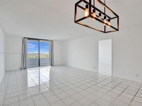 2500 Parkview Dr 1811, Hallandale Beach FL 33009