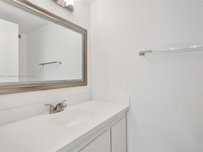 2500 Parkview Dr 1811, Hallandale Beach FL 33009