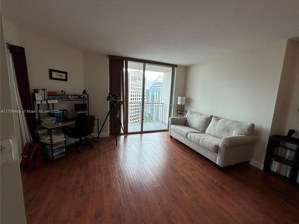 9066 SW 73rd Ct 1504, Miami FL 33156