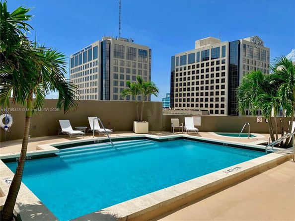 9066 SW 73rd Ct 1504, Miami FL 33156