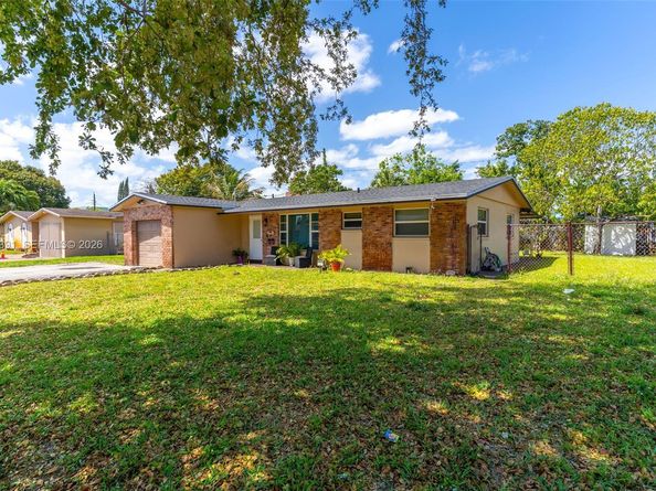 2321 NW 47th Ave, Lauderhill FL 33313