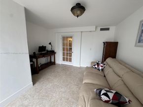 2030 S Ocean Dr 727, Hallandale Beach FL 33009