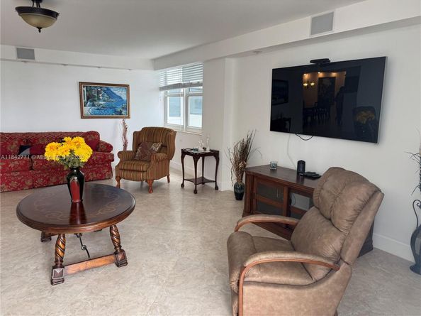 2030 S Ocean Dr 727, Hallandale Beach FL 33009