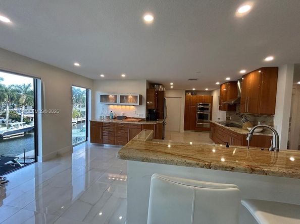 76 Isle Of Venice Dr H, Fort Lauderdale FL 33301