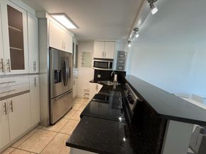 100 Bayview Dr 309, Sunny Isles Beach FL 33160