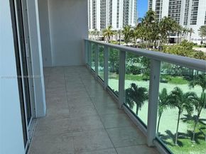 100 Bayview Dr 309, Sunny Isles Beach FL 33160