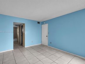 8615 NW 8th St 421, Miami FL 33126