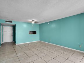 8615 NW 8th St 421, Miami FL 33126