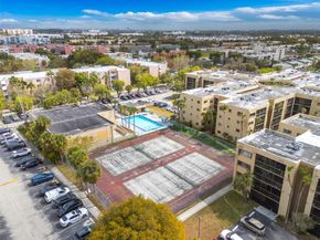 8615 NW 8th St 421, Miami FL 33126