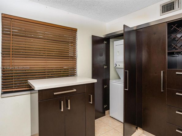 3553 Magellan Cir 3111, Aventura FL 33180