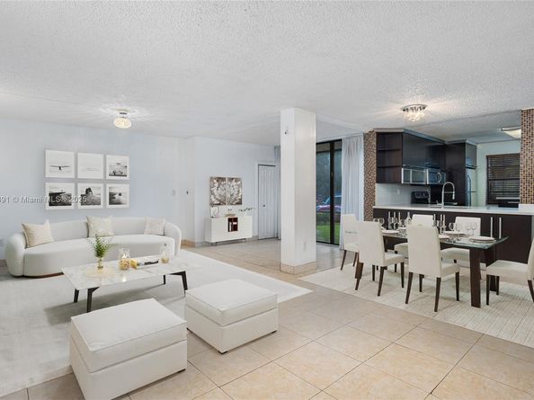 3553 Magellan Cir 3111, Aventura FL 33180