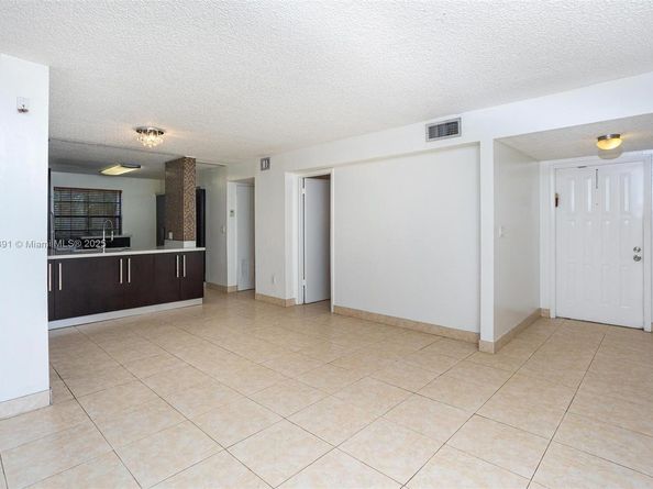 3553 Magellan Cir 3111, Aventura FL 33180