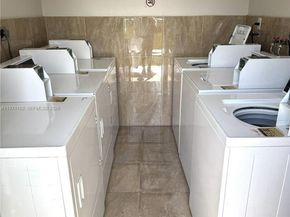 9520 SW 8th St 119, Miami FL 33174