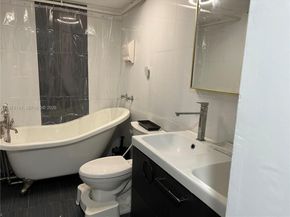 9520 SW 8th St 119, Miami FL 33174