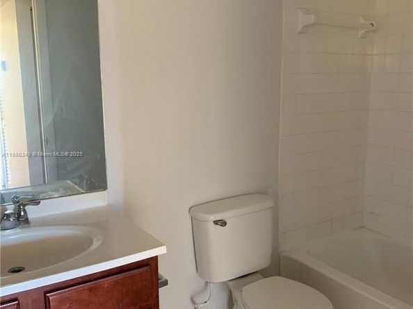 7650 Westwood Dr 519, Tamarac FL 33321