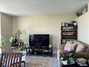 17600 N Bay Rd N902, Sunny Isles Beach FL 33160