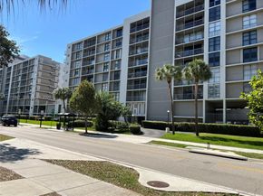 17600 N Bay Rd N902, Sunny Isles Beach FL 33160