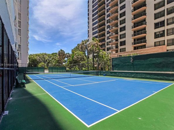 10155 Collins Ave 1605, Bal Harbour FL 33154