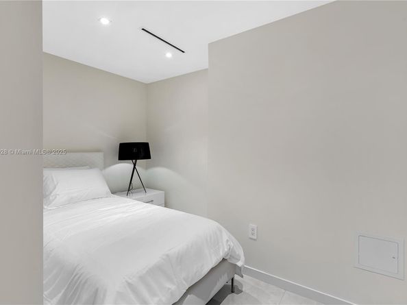 10155 Collins Ave 1605, Bal Harbour FL 33154