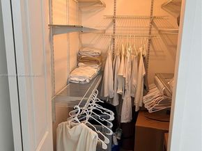 170 SE 14th St 1504, Miami FL 33131