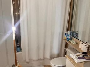 170 SE 14th St 1504, Miami FL 33131