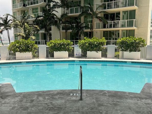 170 SE 14th St 1504, Miami FL 33131