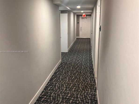 170 SE 14th St 1504, Miami FL 33131