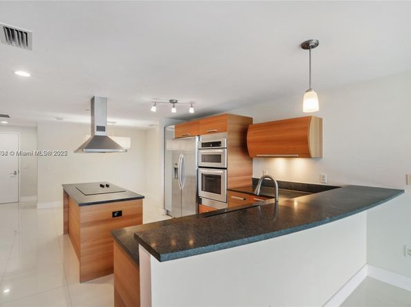 2950 NE 188th St 441, Aventura FL 33180